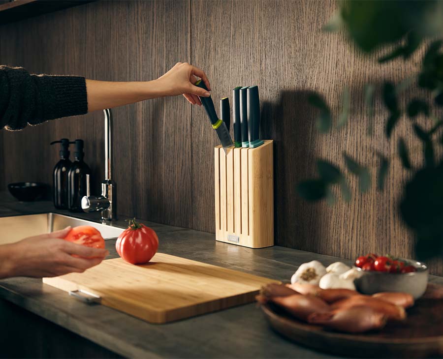 [hidden] [lifestyle] Elevate Knives Bamboo 5-piece Set - 10300 - Image 2