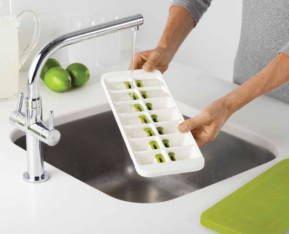 [half-width] QuickSnap™ Plus Ice Cube Tray - 20018 - Image 4
