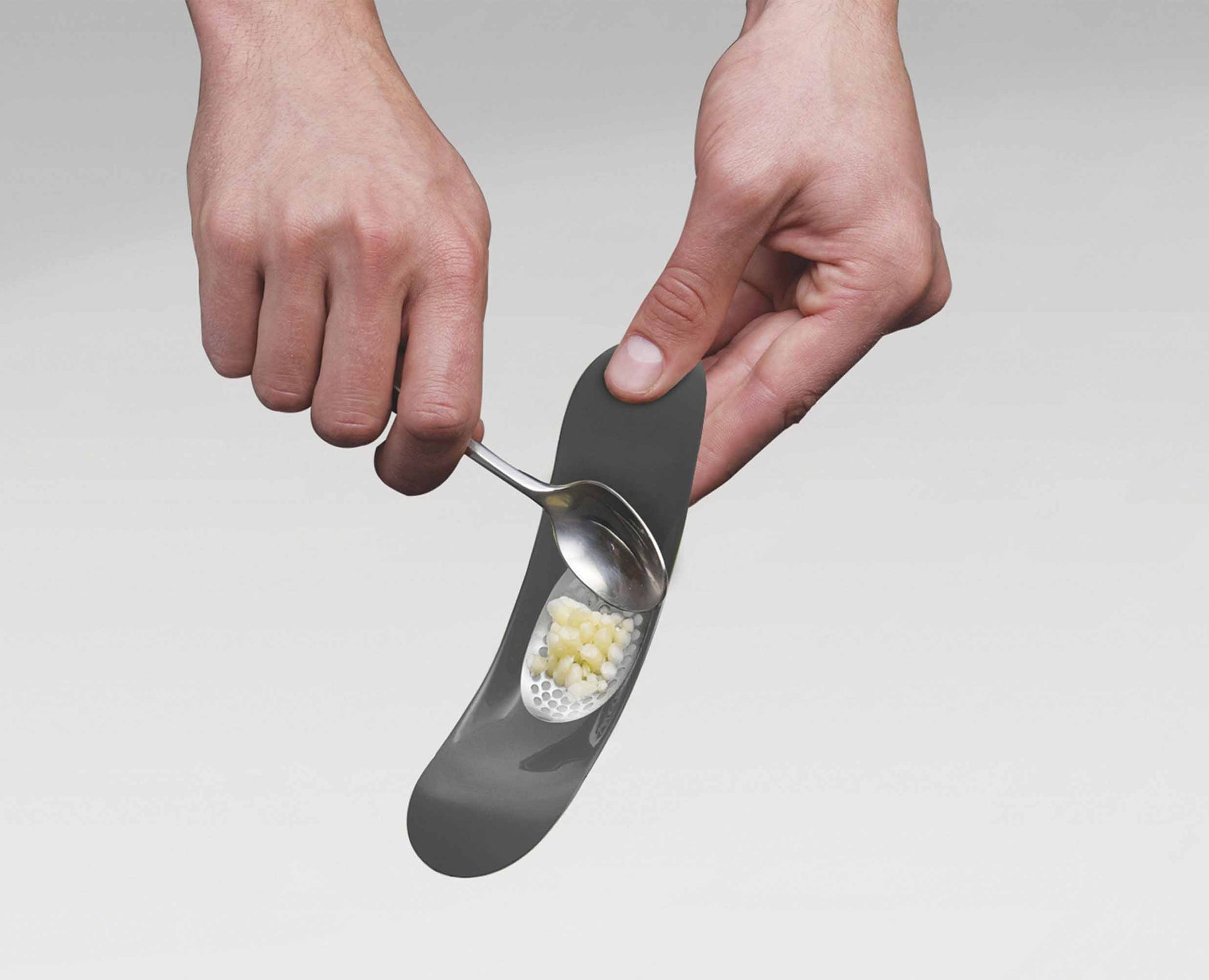 [half-width] Rocker™ Garlic Crusher - 20138 - Image 5