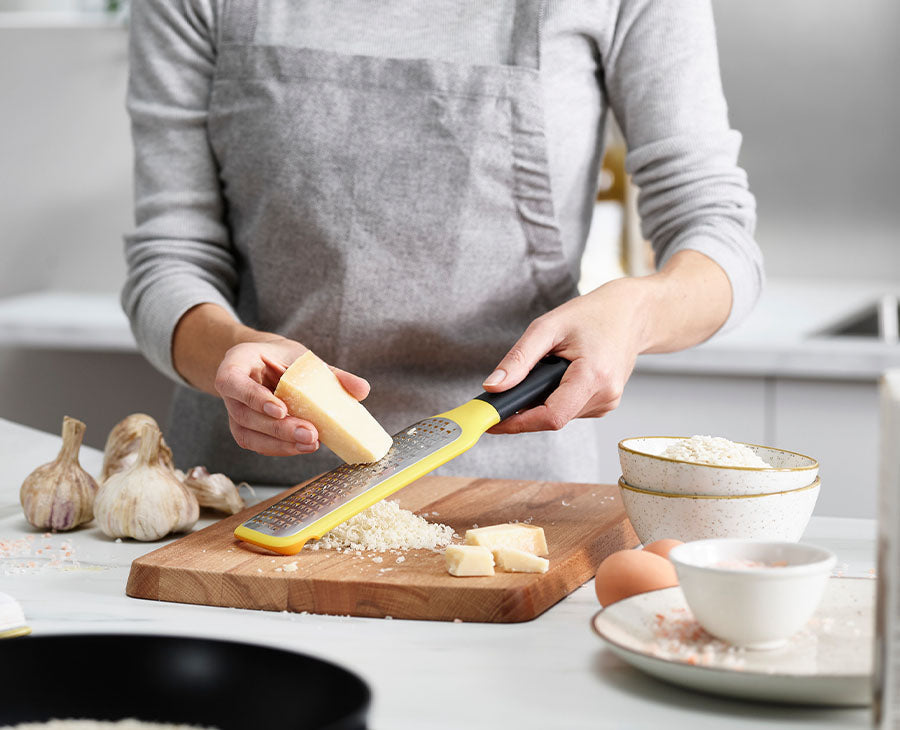 [hidden] [lifestyle] GripGrater Coarse Paddle Grater - 20169 - Image 2