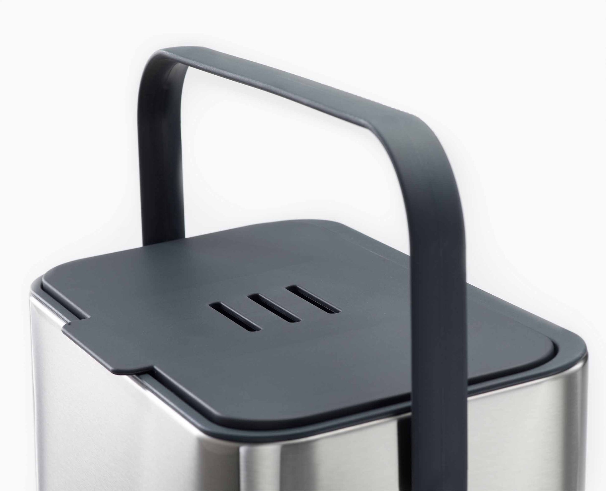 [half-width] Collect™ 4L Stainless-steel Food Waste Caddy - 30145 - Image 4