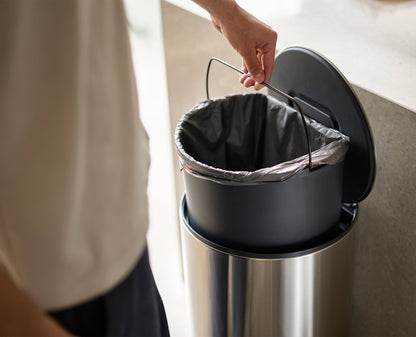 [half-width] Arc™ 30L Easy-push Stainless-steel Pedal Bin Starter Set