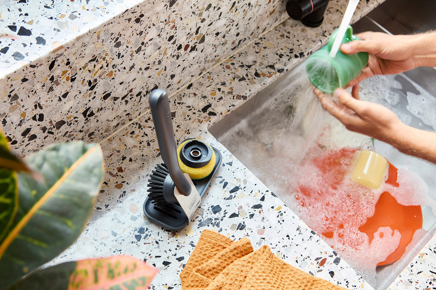 SinkTech™ Dish Brush & Sponge Set with Steel Stand