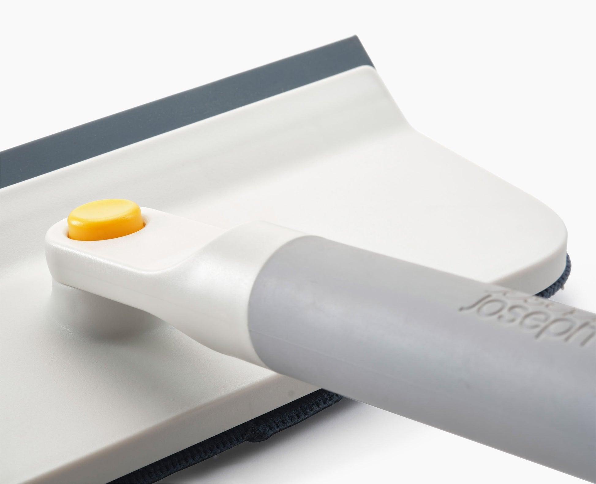 [half-width] CleanTech™ 2-in-1 Glass Cleaning Tool with Extension Pole