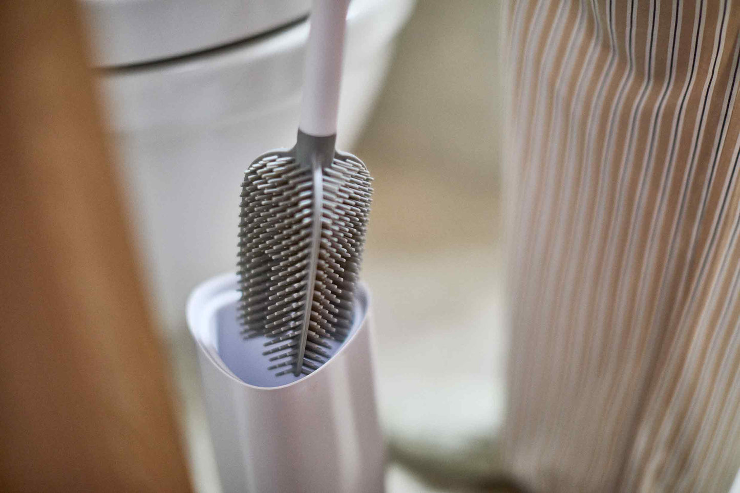 [half-width] Flex™ 360 Pack of 2 Gloss White Toilet Brushes