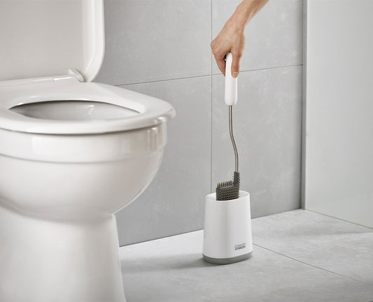 [hidden] [lifestyle] Flex™ Lite Toilet Brush - 70522 - Image 2