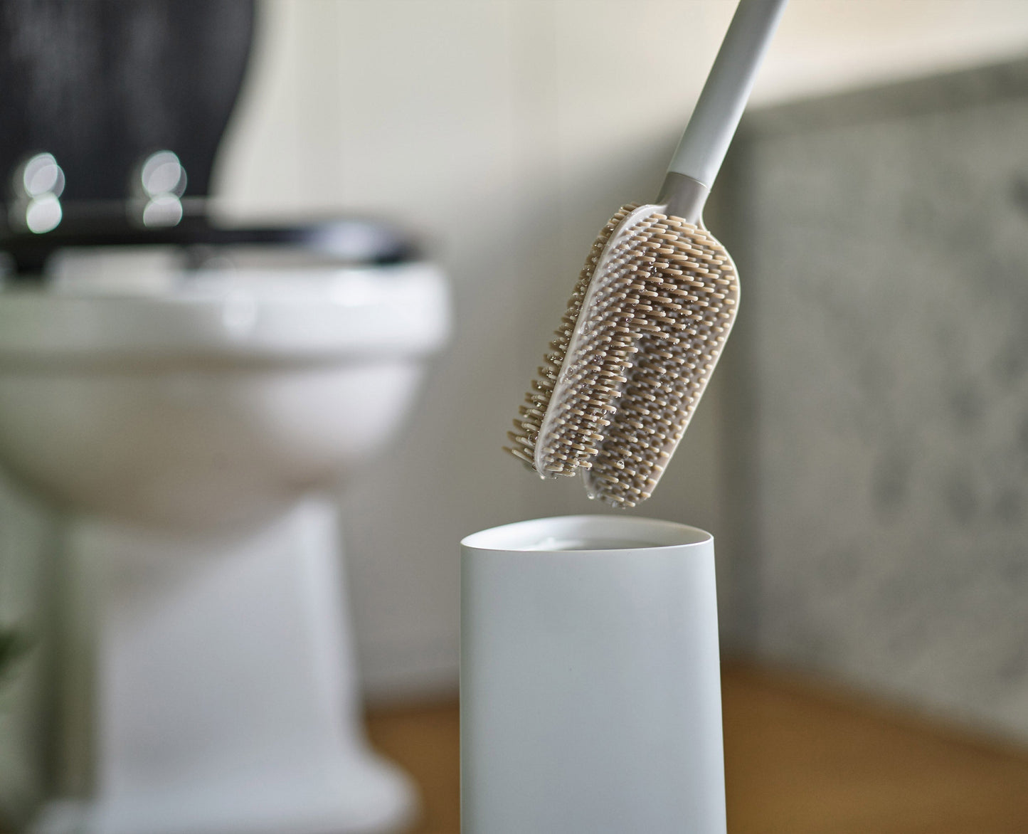[half-width] Flex™ 360 Matt Ecru Toilet Brush - 2 pack