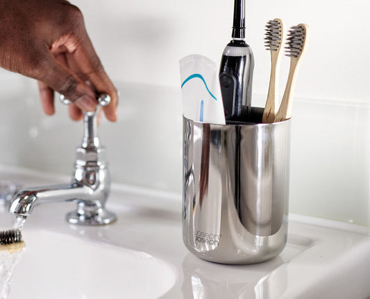 [hidden] [lifestyle] EasyStore™ Luxe Stainless-steel Toothbrush Caddy - 70580 - Image 2