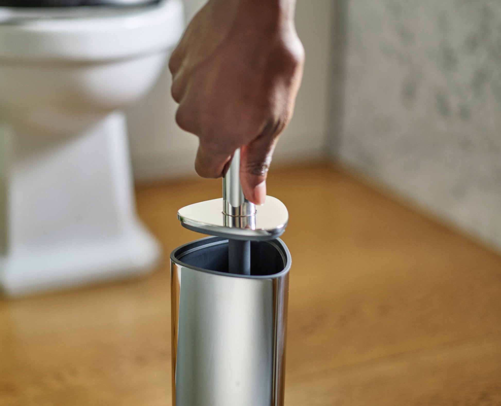 [half-width] Flex™ 360 Luxe Toilet Brush with Stainless-steel Finish Starter Set