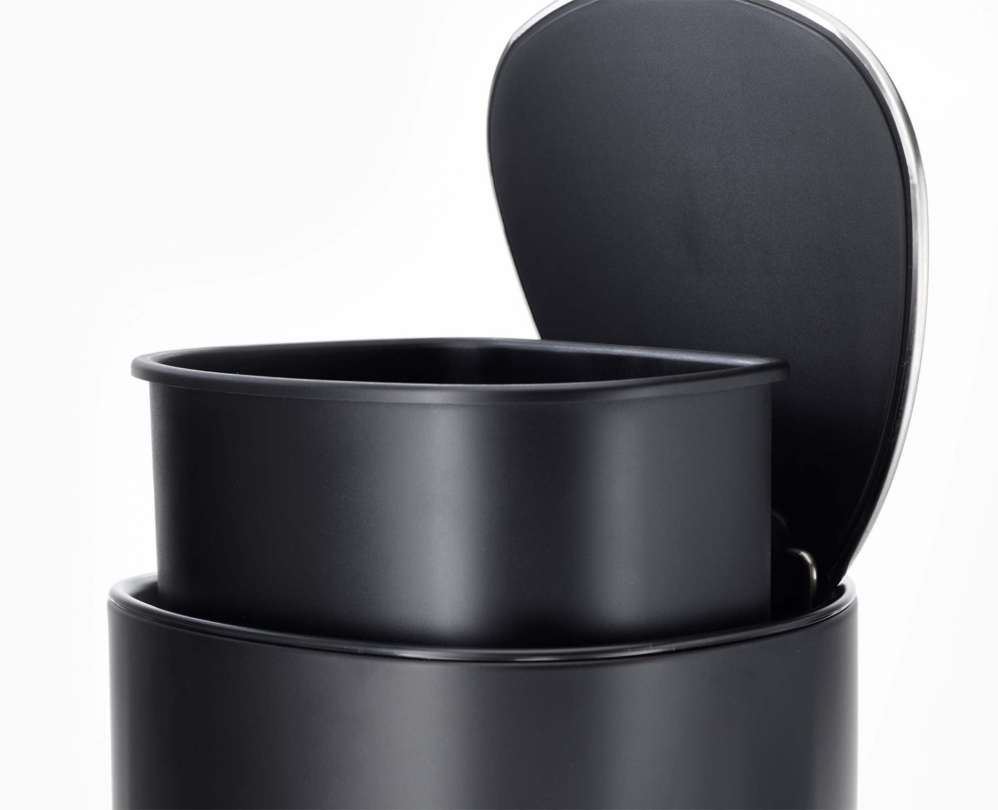[half-width] EasyStore™ 5L Pedal Bin - 70595 - Image 6