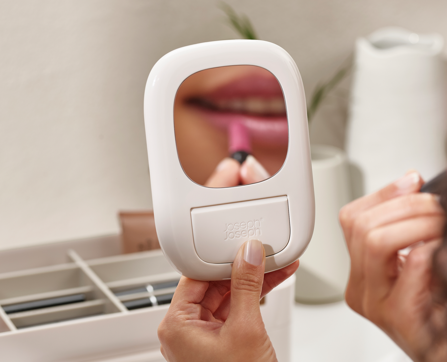 [half-width] Viva Large Cosmetic Organiser with Removable Mirror - 75005 - Image 8