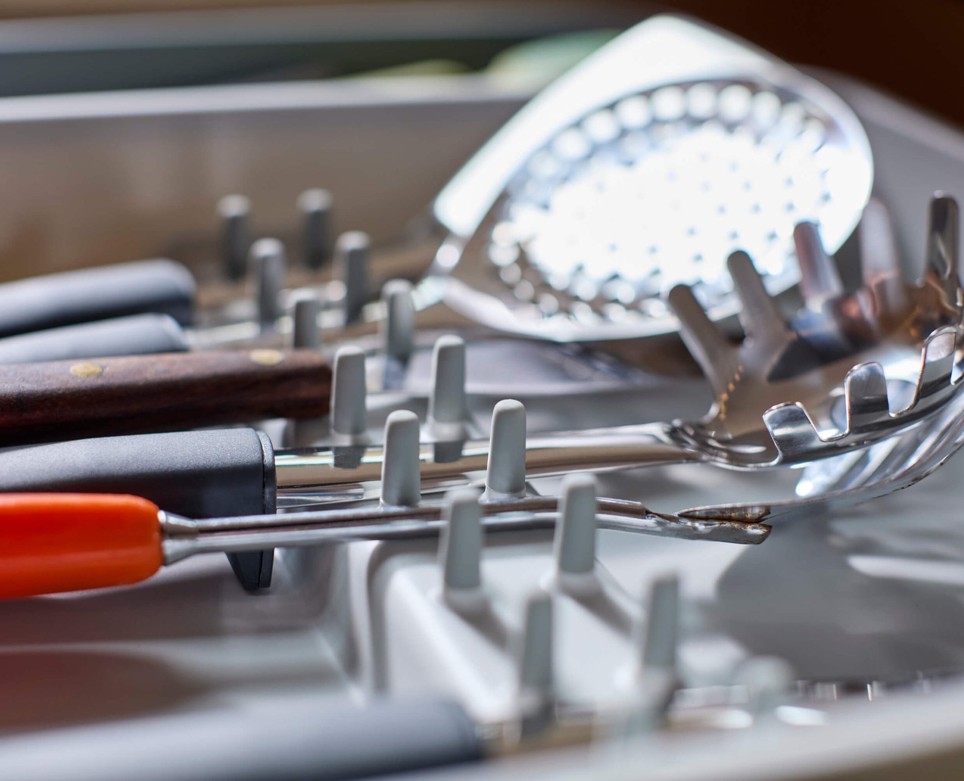 [half-width] DrawerStore™ Expanding Utensil & Gadget Organiser