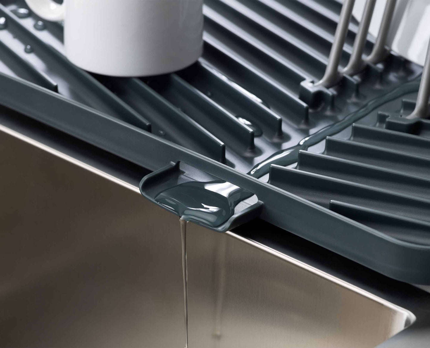 [half-width] Flip-Up™ Draining Board - 85139 - Image 4