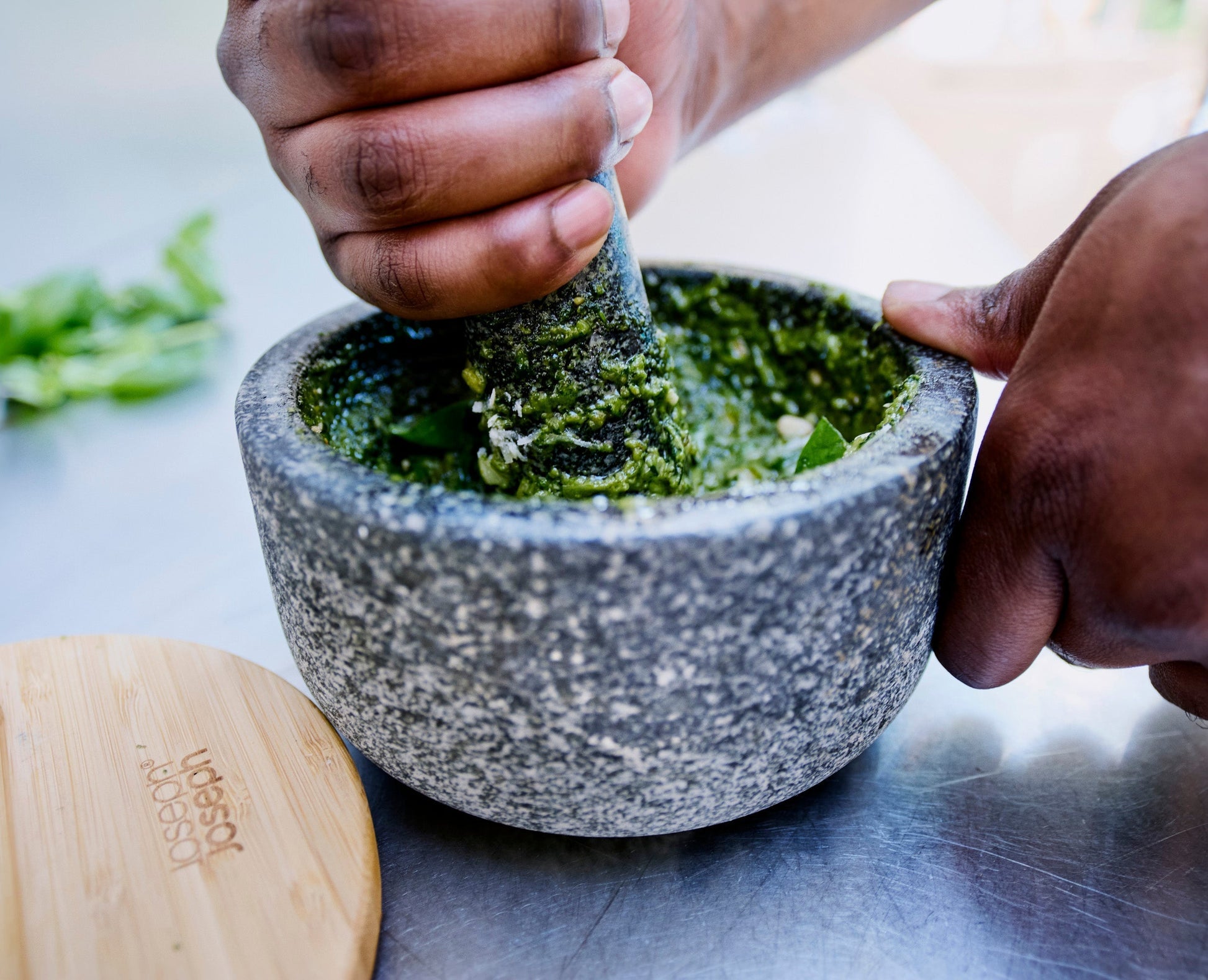 Dash™ Pestle & Mortar with Bamboo Lid