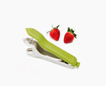 [hidden] Tweezy™ 2-in-1 Pitter & Huller Tool